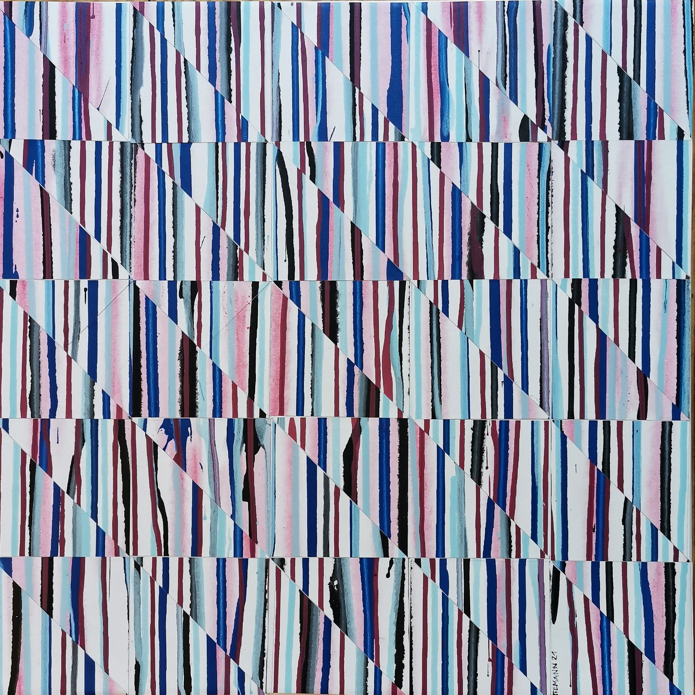 Hypnotized, 2021, 50 x 50 cm, Acryl on paper on canvas